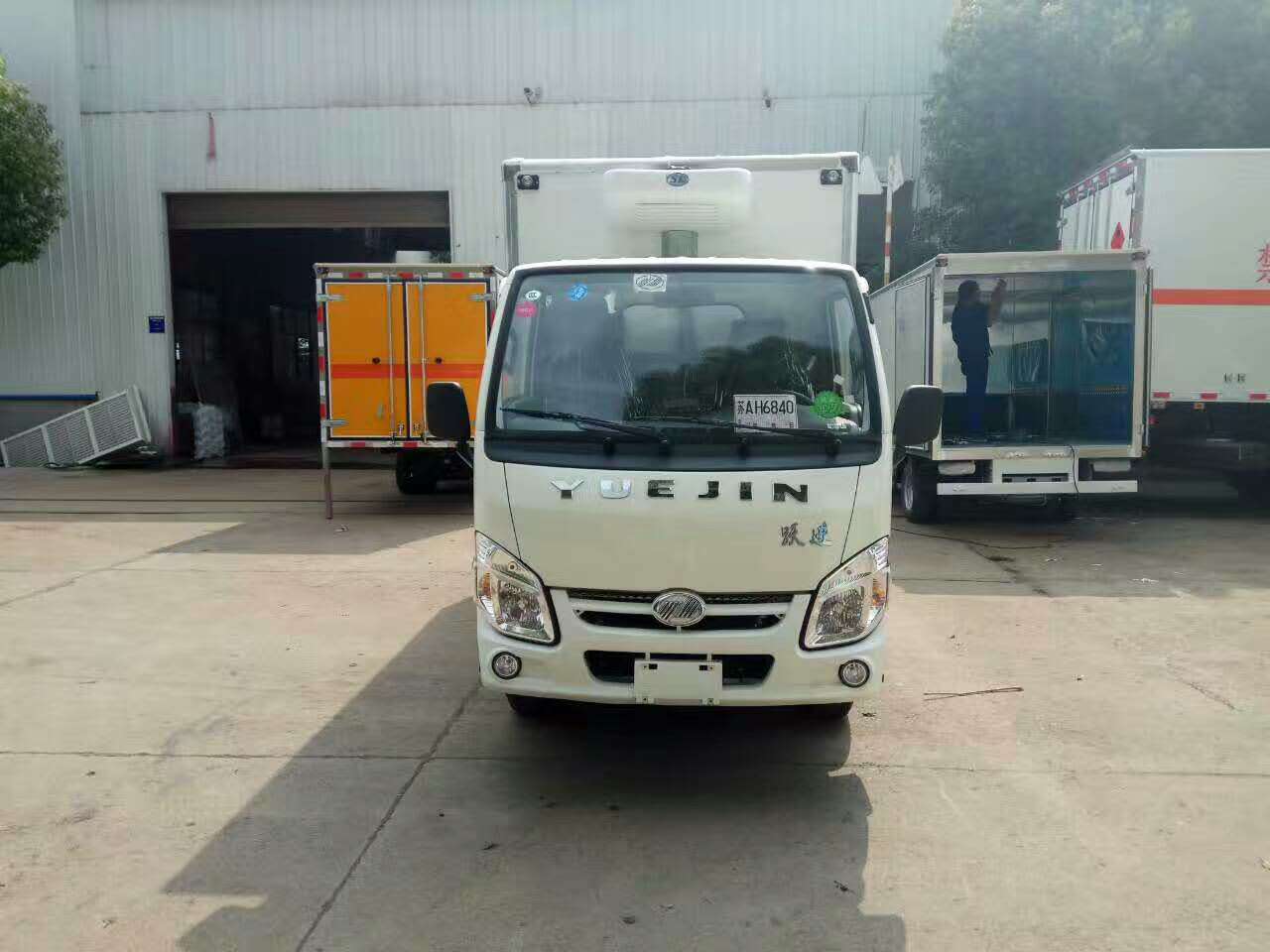 躍進小福星國五柴油3米2冷藏車